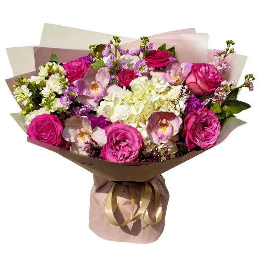 Красивый букет ароматных цветов «Ароматный шик»