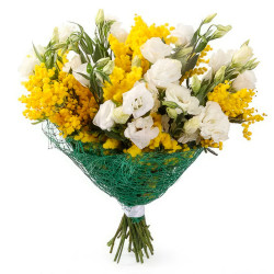 Букет с мимозой и эустомой «Цветочное счастье»