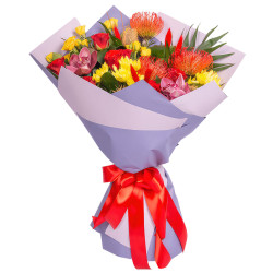 Дизайнерский букет из цветов «Цветовая симфония»