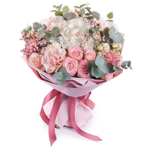 Красивый букет ароматных цветов «Розовый бриз»