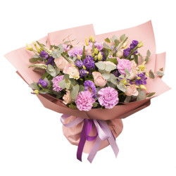 Букет из ароматных цветов «Шарм»