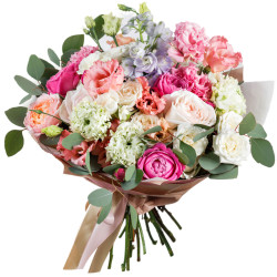 Красивый букет живых цветов «Эдемский сад»