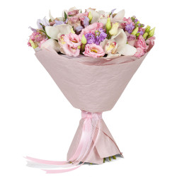 Букет из ароматных цветов «Зимняя румяна»