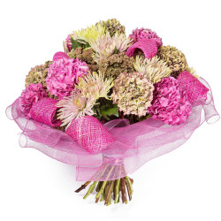 Букет из гортензий и хризантем «Нежный сон»
