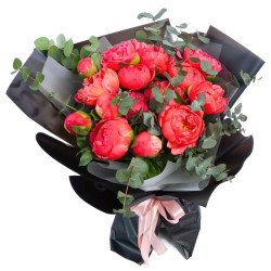 Букет пионов «Коралловая мечта»