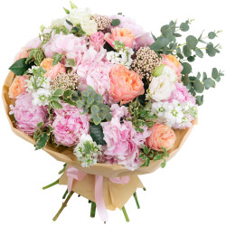 Роскошный букет «Очаровательная палитра»