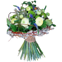 Букет из свежих цветов «Весенняя фантазия»