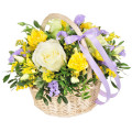 Цветы в корзинке с гиацинтами