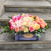 Цветочная композиция в ящике «Солнечный Вальс»