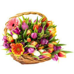 Композиция из цветов в корзине «Яркий момент»