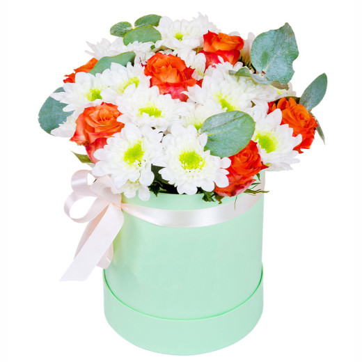 Букет из роз и хризантем в коробке «Рассвет»