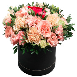 Шляпный букет «Цветочная элегантность»