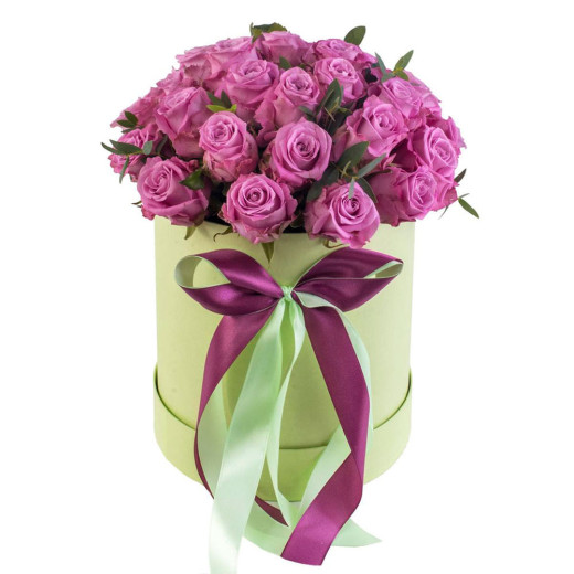 Шляпная коробка с розами «Сиреневый каприз»