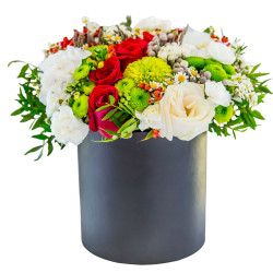 Шляпная коробка с цветами «Грация»