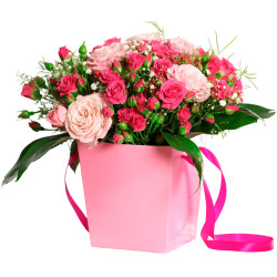 Цветы в квадратной коробке «Флоральная феерия»