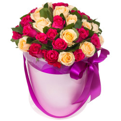 Шляпная коробка с розами «Вечерний танец»